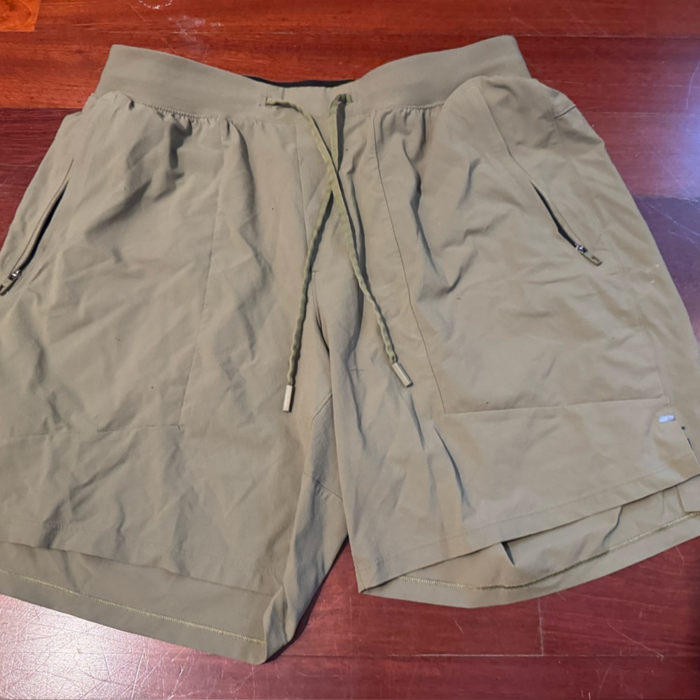 Men's Athletic Khaki Shorts